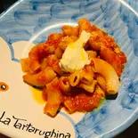 自家製ショートパスタのトマトソース~マスカルポーネのせ~(トラットリア ラ タルタルギーナ)