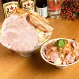 ランチサービス デカ盛り汁なし豚そばとミニレアチャーシュー丼セット（ニク×ト×ソバ 本店）