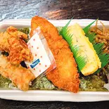 のり弁当デラックス（からコロ亭鳥飼店）