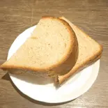 自家製ライ麦パン(スンガリー 新宿東口本店)