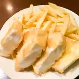 チーズはんぺんフライ＆ポテト（飲み友酒場わかにゃん）