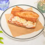 生ハムとグリュイエールチーズ＆ハニーwithコールスロー Uncured Ham ＆ Gruyere Cheese with Coleslaw（Mirow -サンドイッチとお菓子とお飲みもの-）