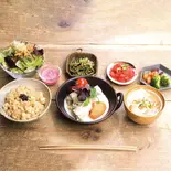定番★実身美の日替わり健康弁当（玄米カフェ実身美心斎橋店）