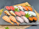 お得！寿司盛合せ(上)2人前 Great deal！ Assorted sushi (premium) for 2 person（寿司・海鮮丼 がんこ 尼崎店）