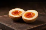 煮玉子（島系本店 舞鶴店）