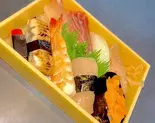 特上にぎり(一人前)（かじたのおすし）
