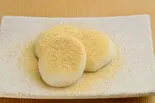 きなこもち (おもち3つ)（餅屋半兵衛）