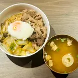 和牛牛すじ丼(IZAKAYA TANIYAN)