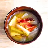 季節のお野菜のお味噌汁（SANSOU CAFE）