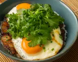 【パクチー】今治の焼豚玉子飯 (Loads of Coriander) Grilled Pork Rice Bowl with Fried Eggs（【B級グルメ】今治の焼豚玉子飯今治食堂 名楽町店）
