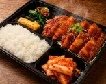 【旨辛韓国味】コチュジャンサムギョプサル弁当（【サムギョプサル＆韓国弁当専門店】チョデ新井薬師前店）
