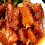 紅烧排骨 【スペアリブの醤油煮込み】(みかね中華食堂)