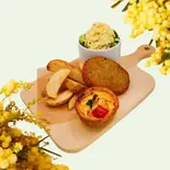 自家製ヒヨコ豆のコロッケとキッシュのランチボックス(カフェラウンジ四季のいろ)