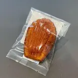 発酵バターのマドレーヌ(PATISSERIElyulyu)
