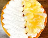レアチーズ＆ハニーソース(はちみつ)＆ミルククリーム（ワッフルパラダイスMIYAKO 用賀店）