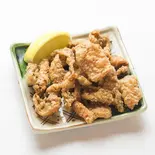 鶏皮のから揚げ Fired Chicken Skin(本格インド料理 タージマハル)
