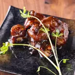 上海黒酢の香味スペアリブ（溢汁焼小籠包KOZUKO）
