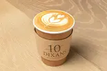 ホットカフェラテ（DIXANS 水道橋）