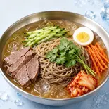 牛肉冷やし冷麵・牛肉大冷面(小尾羊 薬膳しゃぶしゃぶ 巣鴨店)