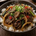 特製旨だれ牛プルコギ丼（ソウルサムギョプサル）