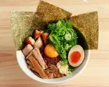全部のせ台湾まぜそば（麺屋こころ 御茶ノ水店）