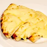 チーズナン CHEESE NAAN（インドネパールレストランサファル）