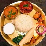 ダルバート弁当/Dal Bhat Set（ニューサンライズダイニング）