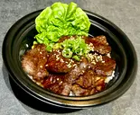 ハラミ丼（鶏と牛の焼肉店 五分五分）