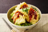 サクッと鶏天丼（炭香る親子丼『鶏々々』 西新宿7丁目店）