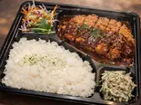ポークカツレツ（食酒場Nest広尾）