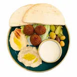 ファラフェルプレート / Falafel Plate / فلافل ومقبلات（アラベスク・レストラン＆カフェ / Arabesc Restaurant＆Cafe）