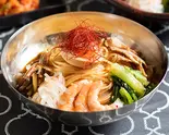 五目ビビン麺（韓国冷麺 パラム 出汐2丁目店）