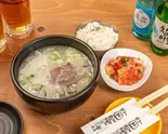 ソロンタン(ご飯、おかず3品付き)(新大久保韓国横丁 マポ豚足)