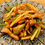 和牛チンジャオニューロース Wagyu Chinjao New Loin（けむり屋 なんば2号店）