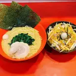 ラーメン +辛ネギチャ丼（横浜家系ラーメン 赤家 上板橋店）