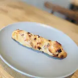 クランベリー＆ホワイトチョコレート Cranberry＆White Chocolate（Manhattan Bakery ＆ Wine bar）