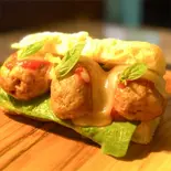 イタリアンミートボールサンドウィッチ  Italian Meat Ball Sandwich（33 Manet cua）