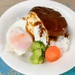 ハンバーグ丼（パスタハウス プリモ）