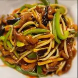 豚肉千切りの四川風炒め（中華食府金悦）
