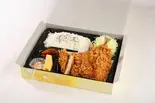 アジロースかつ弁当（とんかついなば和幸 天神橋筋商店街店）