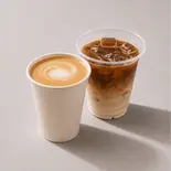 [人気No.1] カフェラテ（【自家製キャロットケーキ】REWARD COFFEE 茅場町店）