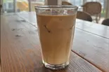 アイスカフェラテ(Les deux Bleue レドゥブルー)