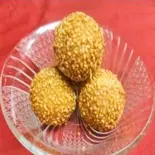 ごま団子3個（目黒餃子）