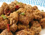 椒盐排骨 (スペアリブ塩胡椒炒め)（中国料理 壺家大排档）