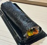 【韓国人直伝！！】キンパ / Kimbap(1本)（麺とおにぎり かなや）