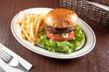 クラシックBURGER(フライドポテト付き)(ONE THE DINER)