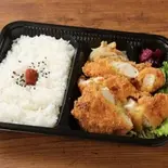 ささみフライ弁当（アッチャンノカラアゲヤ×ヤキトリトリジュウ）