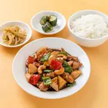 鶏肉とカシューナッツ味噌炒め弁当(中国料理 翠海)