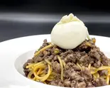 ブッラータチーズを乗せたボロネーゼスパゲティ Bologna style Meat sauce Spaghetti with Burrata Cheese（俺のイタリアン 新橋赤レンガ通）