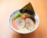 【赤】 博多豚骨らーめん（博多ラーメン一心堂三ノ輪店）
